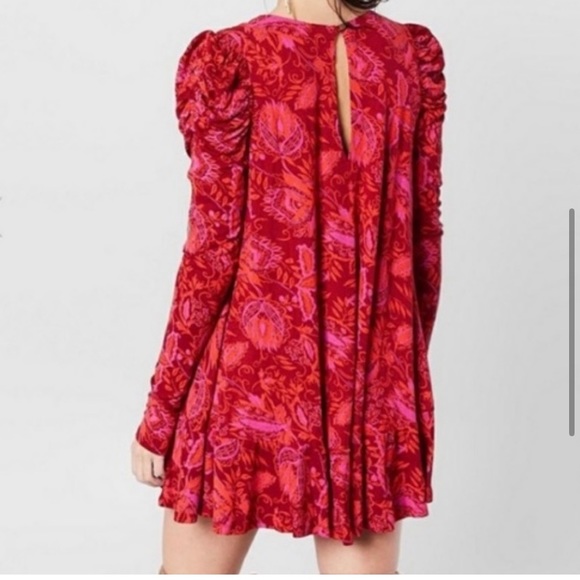 Gorgeous stretchy free people hello lover swing dress with ruched puff sleeves - Picture 5 of 10